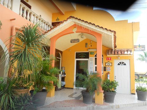 Cactus Inn 布塞里亚斯 外观 照片